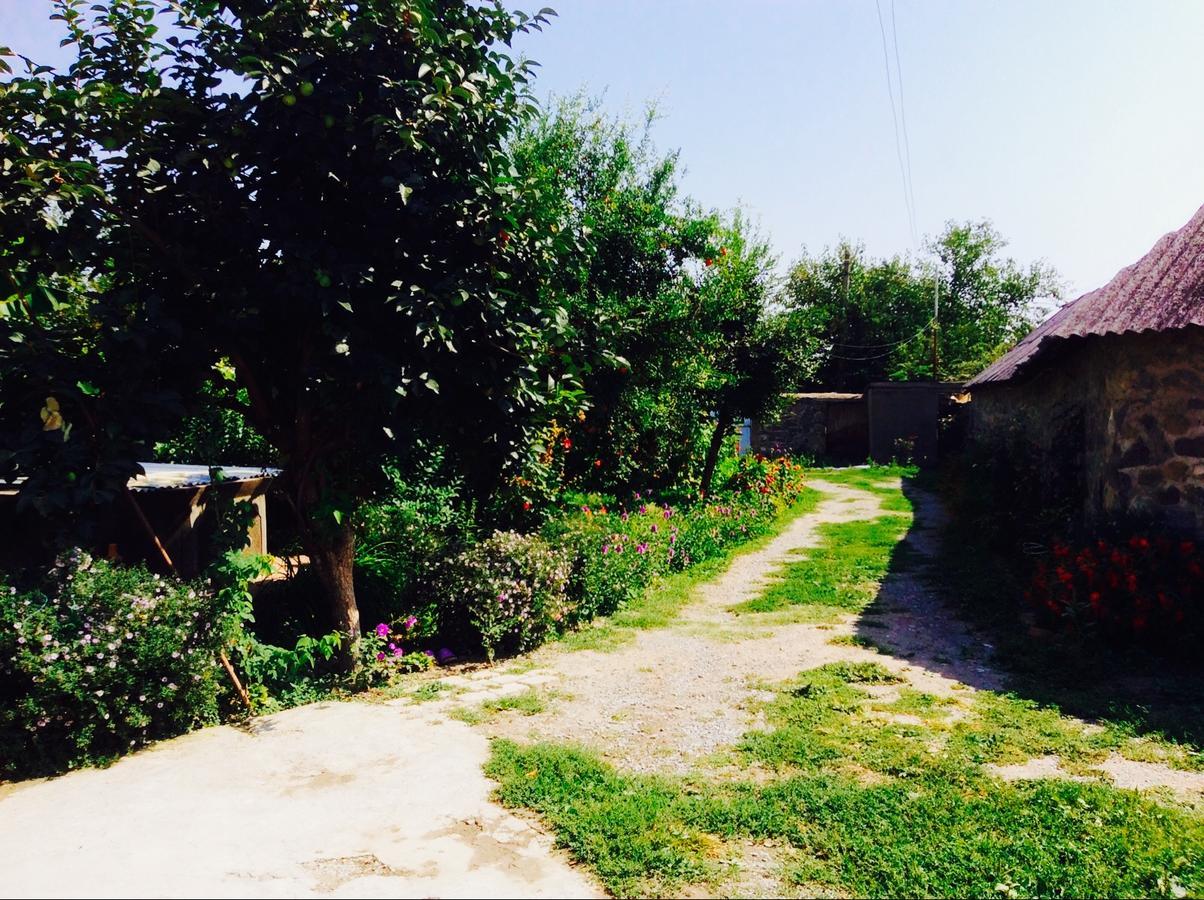 Bed and Breakfast House On Ashiq Cuma Street 8 à Şǝki Extérieur photo