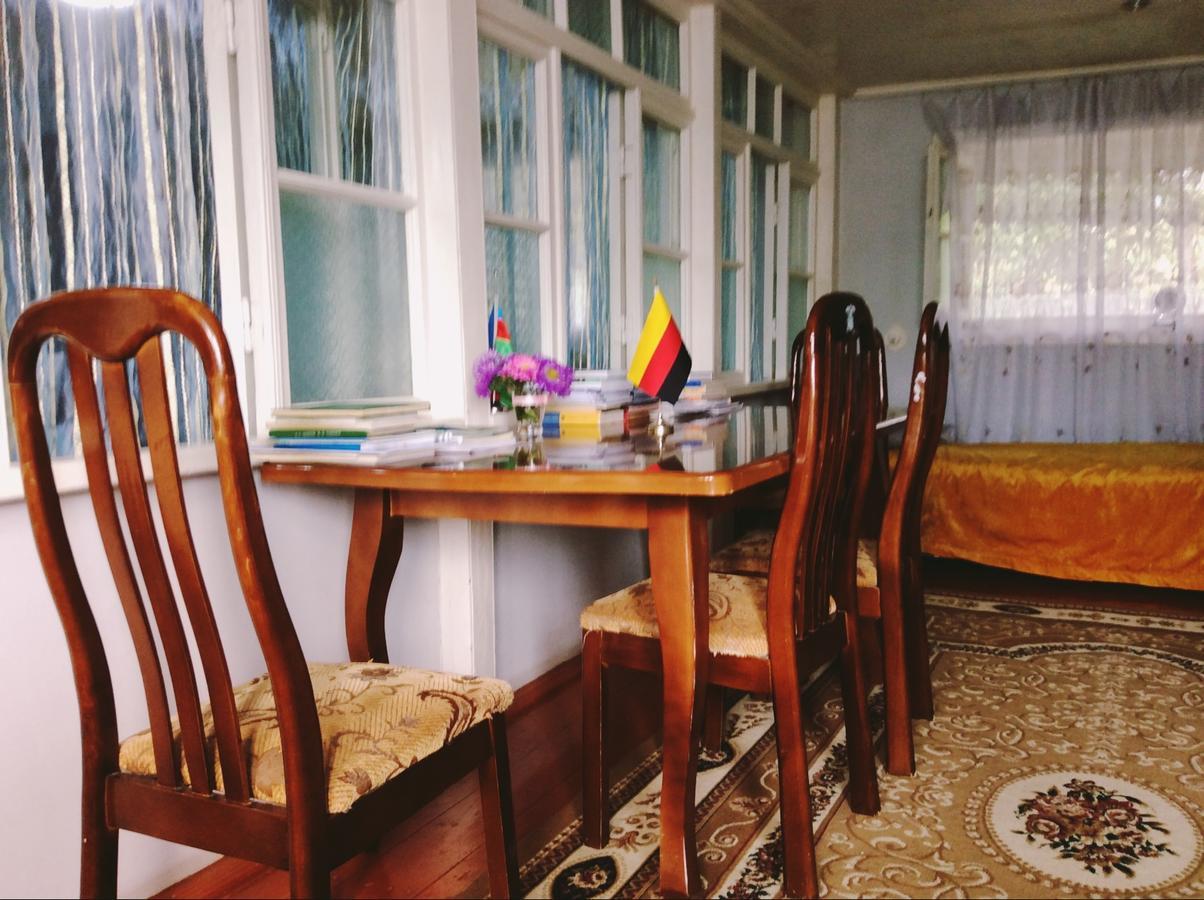 Bed and Breakfast House On Ashiq Cuma Street 8 à Şǝki Extérieur photo